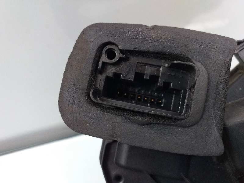 Recambio de cerradura puerta trasera izquierda para volkswagen golf vii lim. edition bluemotion referencia OEM IAM 5K4839015Q  