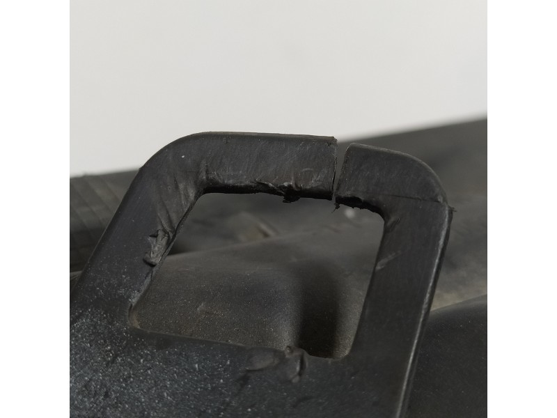 Recambio de rejilla paragolpes izquierda para volkswagen golf vii lim. sport bluemotion referencia OEM IAM 5G0853665  