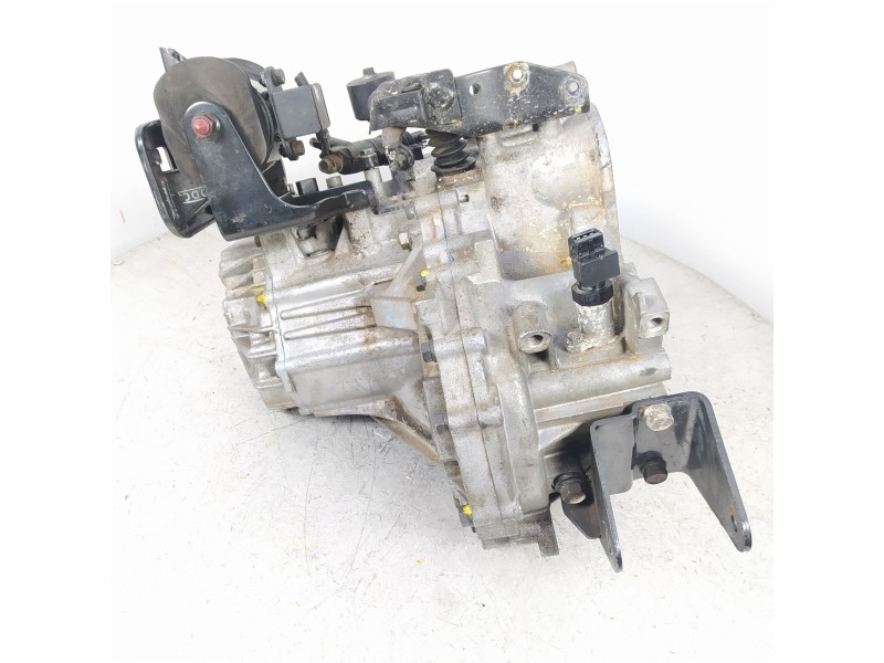 Recambio de caja cambios para hyundai accent (lc) crdi gl referencia OEM IAM J52073  