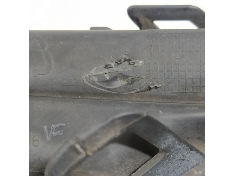 Recambio de rejilla paragolpes derecha para volkswagen golf vii lim. sport bluemotion referencia OEM IAM 5G0853666  