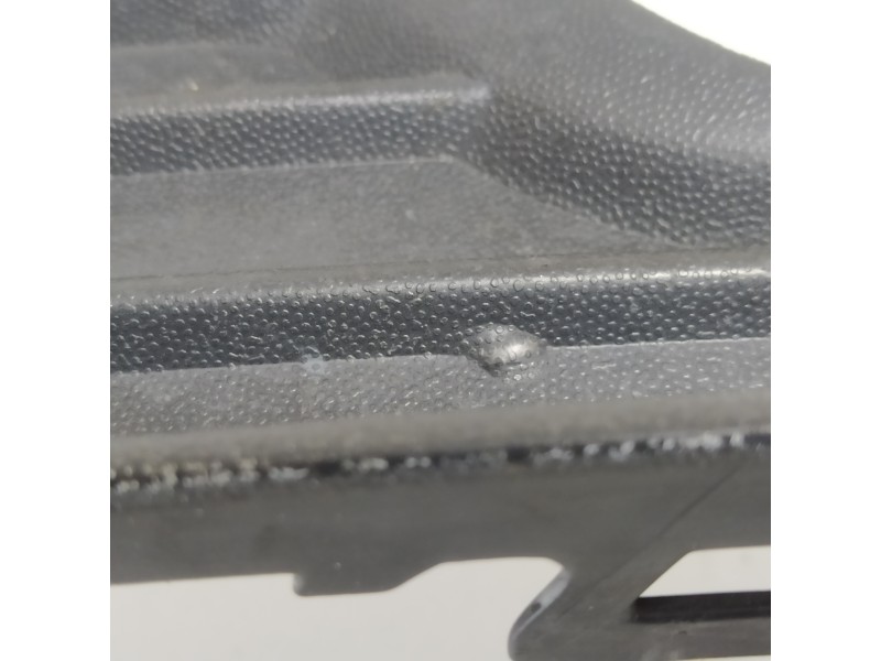 Recambio de rejilla paragolpes derecha para volkswagen golf vii lim. sport bluemotion referencia OEM IAM 5G0853666  