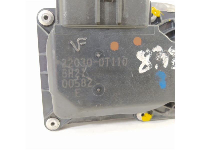 Recambio de caja mariposa para toyota auris hybrid active business plus referencia OEM IAM 220300T110  