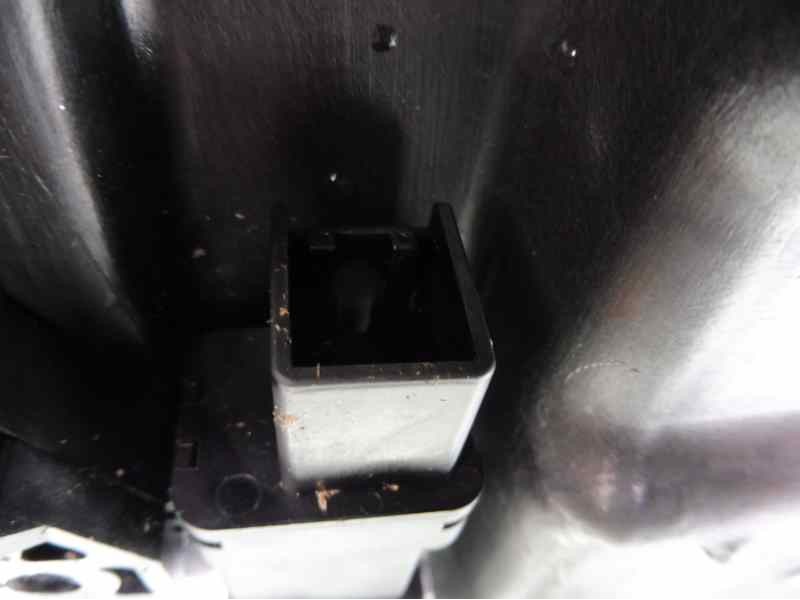 Recambio de elevalunas trasero derecho para mazda 6 berlina (gg) 2.0 crtd 136 active (4-ptas.) referencia OEM IAM GJ6A7297XJ  