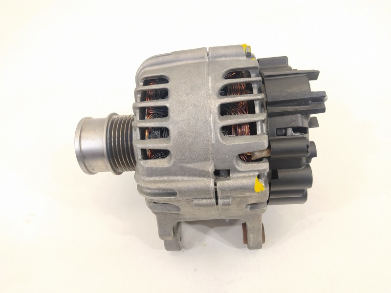 Recambio de alternador para seat ibiza (kj1) reference referencia OEM IAM 04E903015  