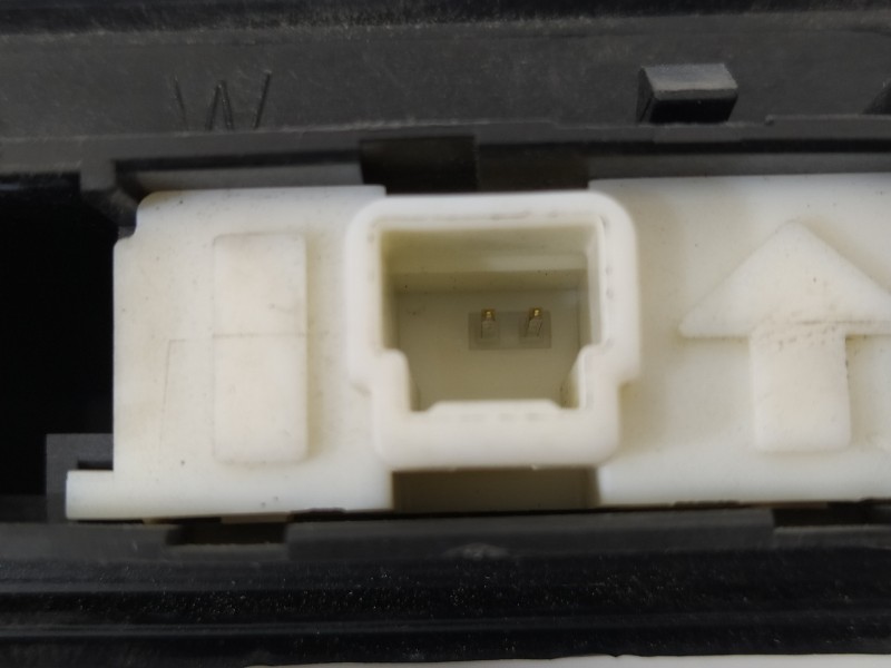 Recambio de maneta exterior porton para toyota auris hybrid active business plus referencia OEM IAM 6943002030  