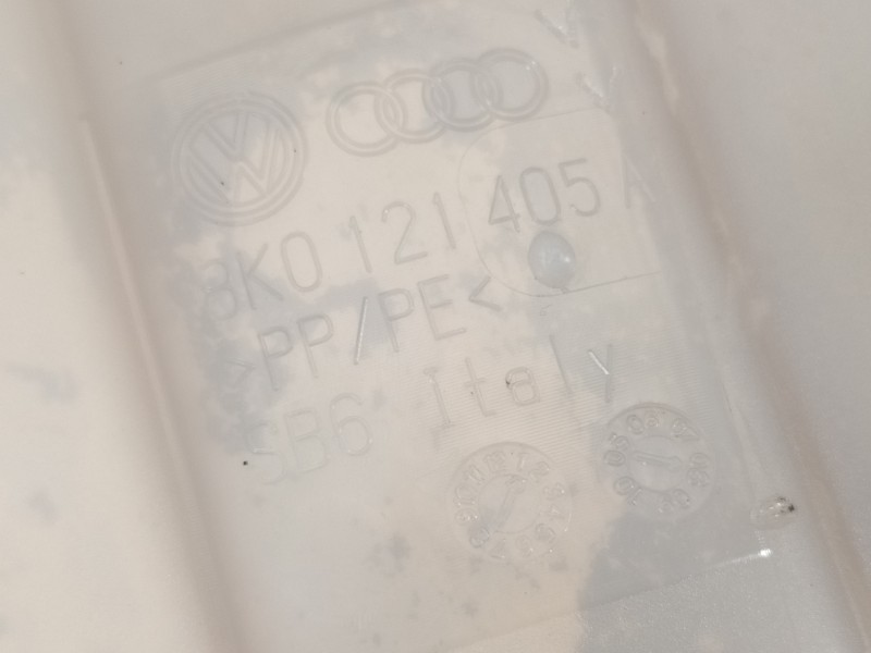 Recambio de deposito expansion para audi a4 avant (8k5) (2008) básico quattro referencia OEM IAM 8K0121405A  