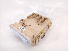 Recambio de caja reles / fusibles para toyota auris hybrid active business plus referencia OEM IAM 63586756 8273012X81 892210248
