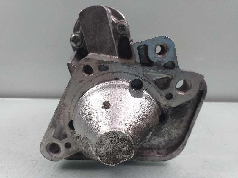 Recambio de motor arranque para renault laguna iii expression referencia OEM IAM 8200584675A  