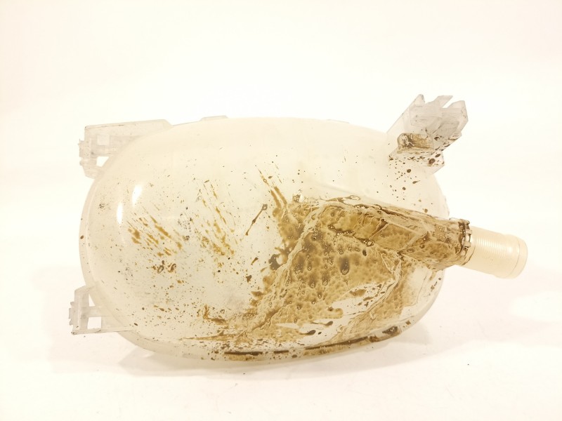 Recambio de deposito expansion para renault clio v intens referencia OEM IAM 217102572R  