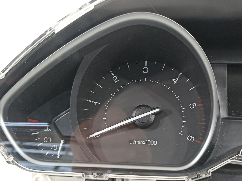 Recambio de cuadro instrumentos para peugeot 2008 (--.2013) active referencia OEM IAM 9822621580  