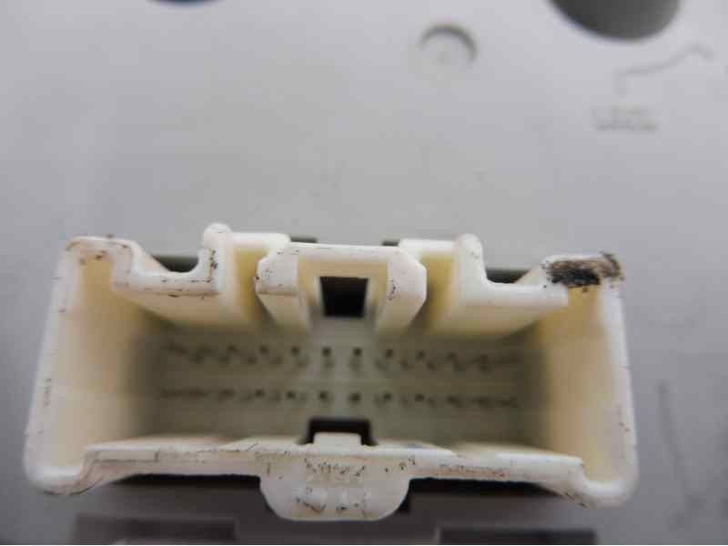 Recambio de mando climatizador para mazda 6 berlina (gg) 2.0 crtd 136 active (5-ptas.) referencia OEM IAM GJ6G61190A  