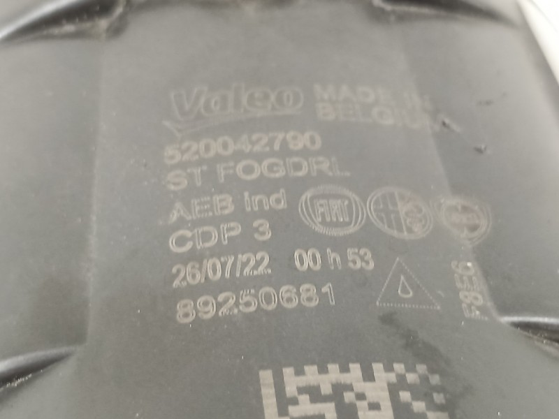 Recambio de faro antiniebla derecho para fiat fiorino (2023) fiorino 2252 referencia OEM IAM 520042790  
