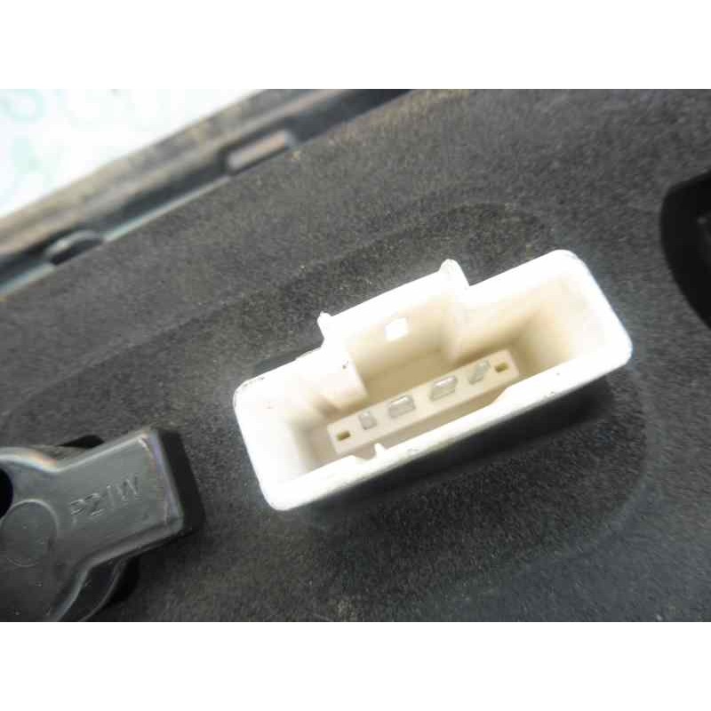 Recambio de piloto trasero izquierdo en porton para citroën c5 berlina sx (e) referencia OEM IAM 89032711X31   Recambio de piloto trasero izquierdo en porton para citroën c5 berlina sx (e) referencia OEM IAM 89032711X31