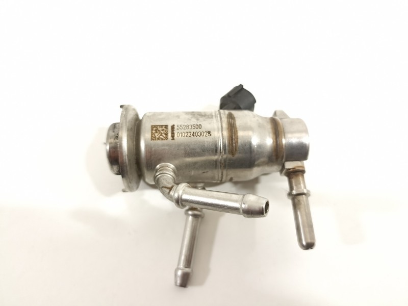 Recambio de inyector para fiat fiorino (2023) fiorino 2252 referencia OEM IAM 55283500  