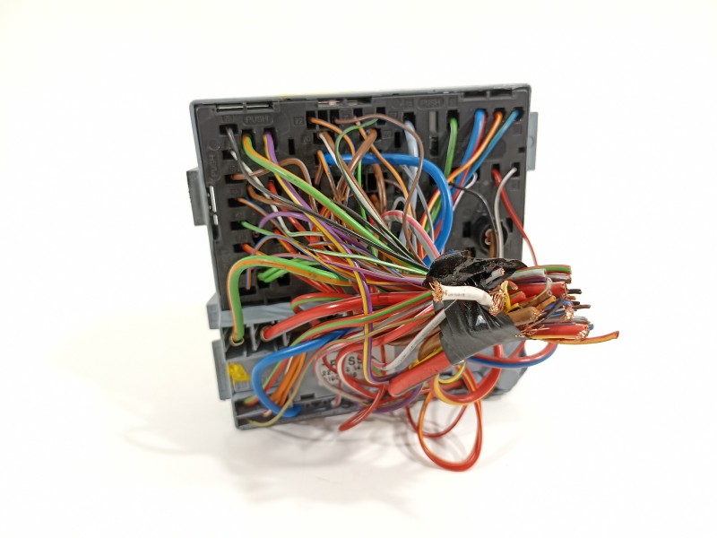 Recambio de caja reles / fusibles para fiat fiorino (2023) fiorino 2252 referencia OEM IAM 51905216  