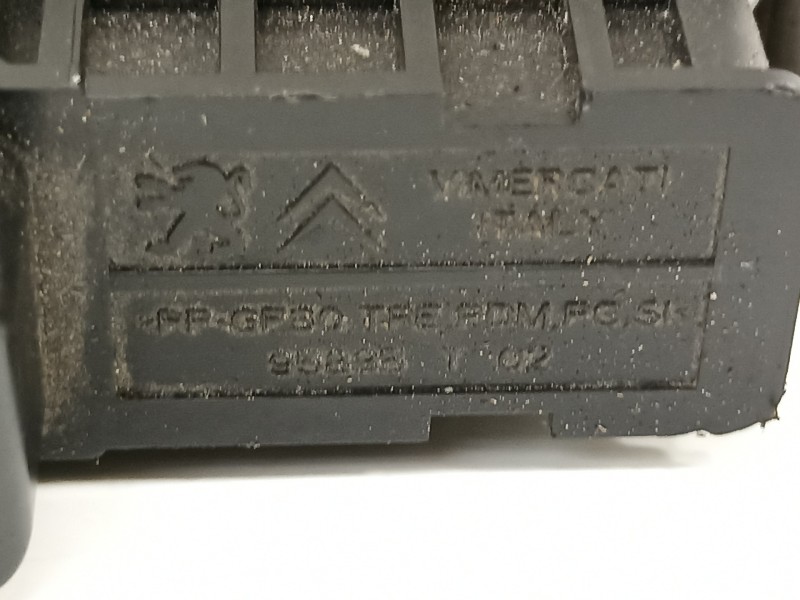 Recambio de maneta exterior porton para peugeot 2008 (--.2013) active referencia OEM IAM 9676028380  