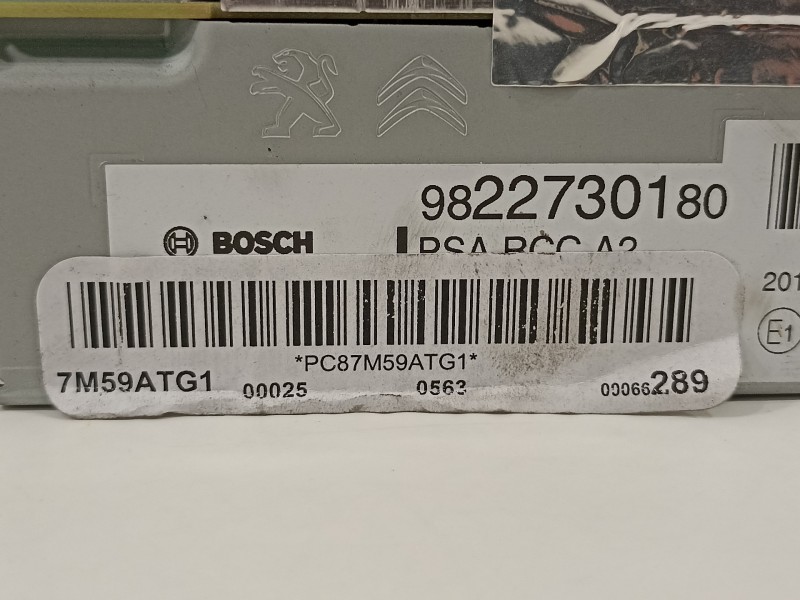 Recambio de sistema audio / radio cd para peugeot 2008 (--.2013) active referencia OEM IAM 9822730180  