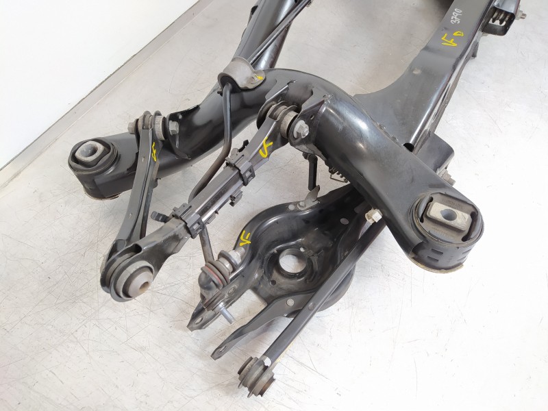 Recambio de puente trasero para bmw serie 3 lim. (f30) 320d referencia OEM IAM 6857636  