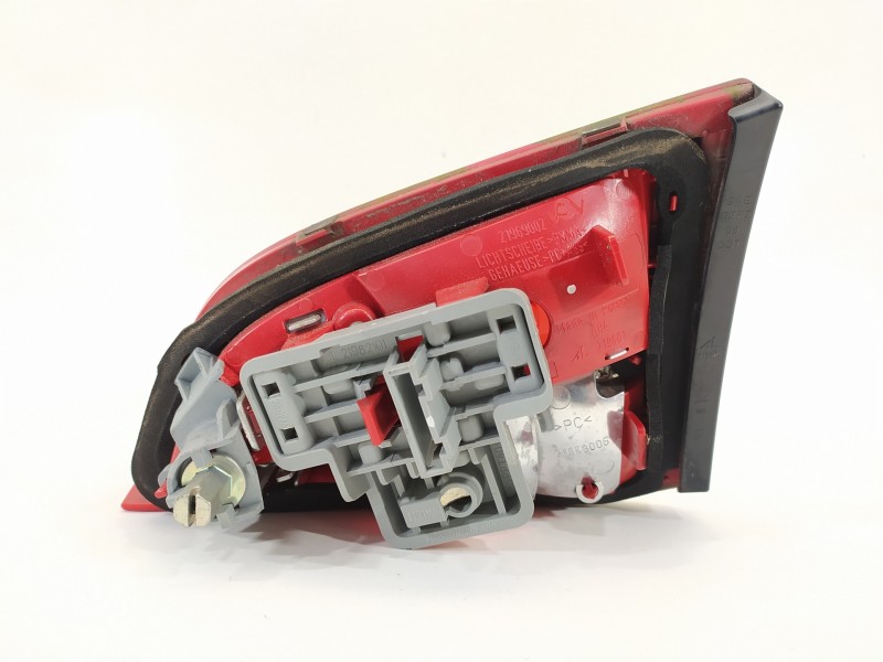 Recambio de piloto trasero izquierdo en porton para audi a4 avant (8k5) (2008) básico quattro referencia OEM IAM 21969002 219601