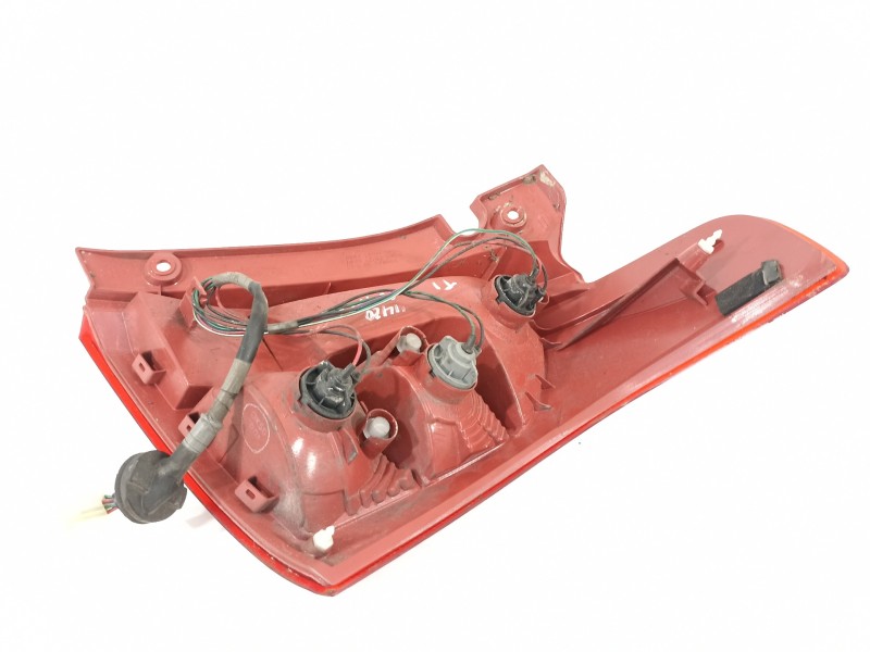 Recambio de piloto trasero izquierdo para suzuki swift berlina (mz) gl (3-ptas.) referencia OEM IAM 3565062J00  