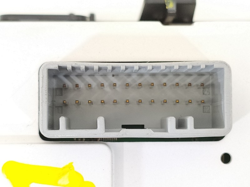 Recambio de pantalla multifuncion para renault megane iii berlina 5 p dynamique referencia OEM IAM 280346458R  