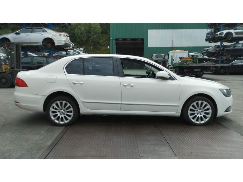 skoda superb ii (3t4) del año 2013