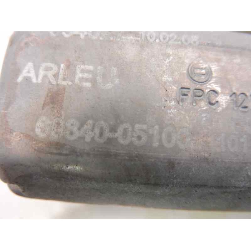 Recambio de elevalunas trasero izquierdo para toyota avensis berlina (t25) 2.0 d4-d executive sedán (4-ptas) referencia OEM IAM 