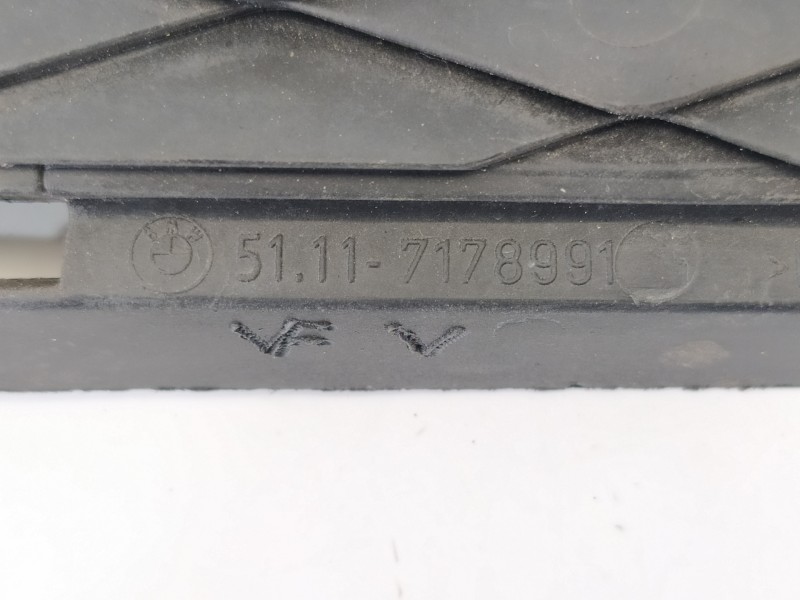 Recambio de rejilla paragolpes izquierda para bmw serie 3 cabrio (e93) 325d referencia OEM IAM 51117178991  