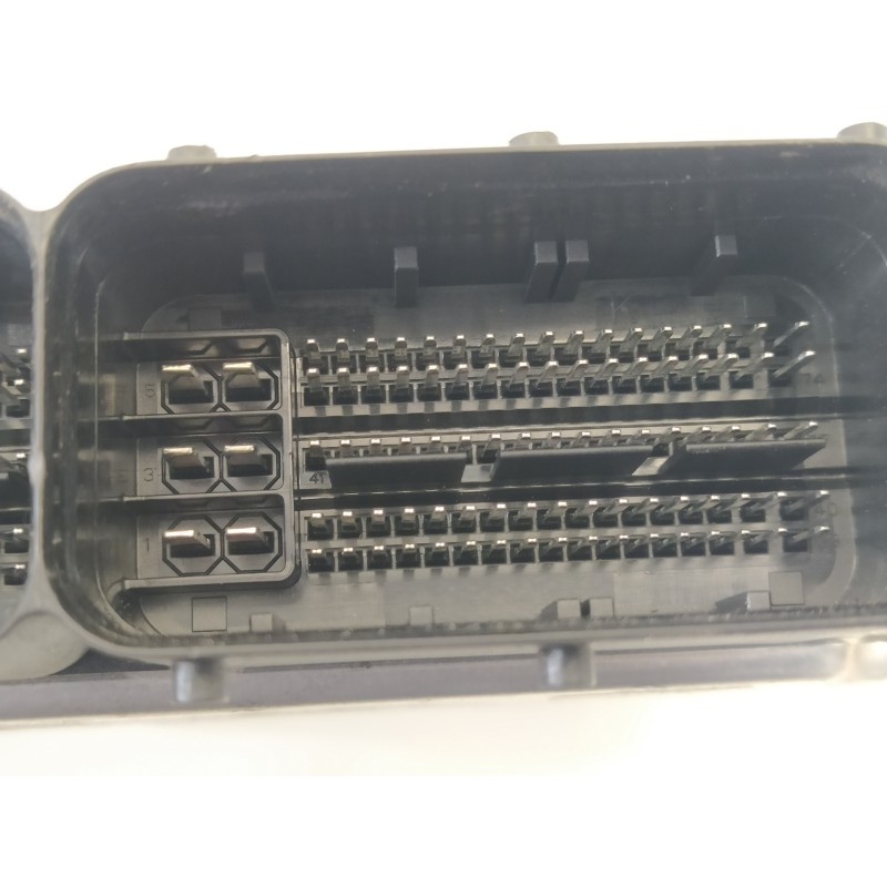 Recambio de centralita motor uce para skoda octavia combi (5e5) 2.0 tdi referencia OEM IAM 04L907309R 0281031056 