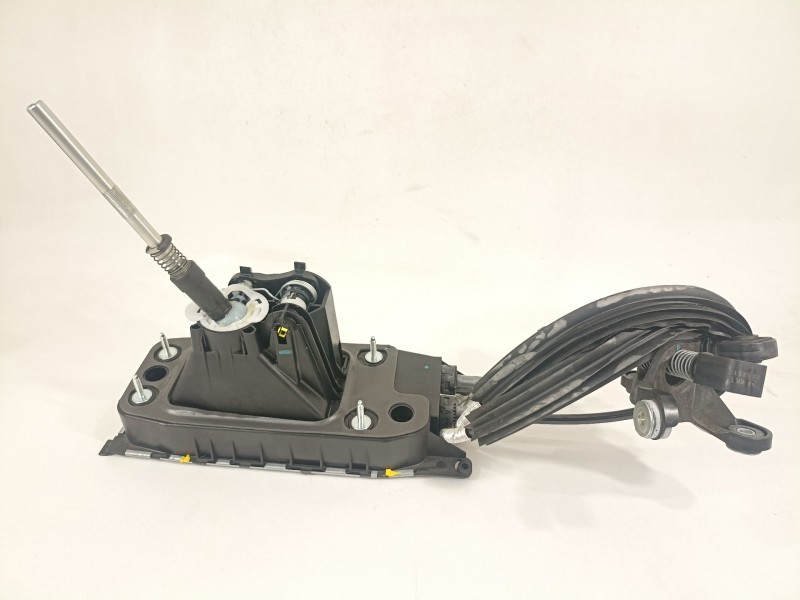 Recambio de palanca cambio para seat ibiza (kj1) reference referencia OEM IAM 2Q0711049J  