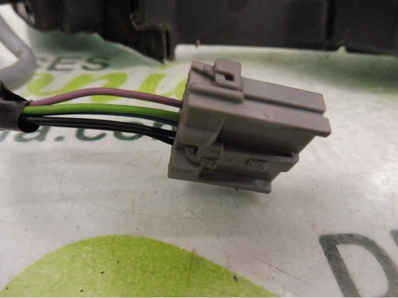 Recambio de retrovisor derecho para nissan primera berlina (p12) acenta referencia OEM IAM 96301AU462  