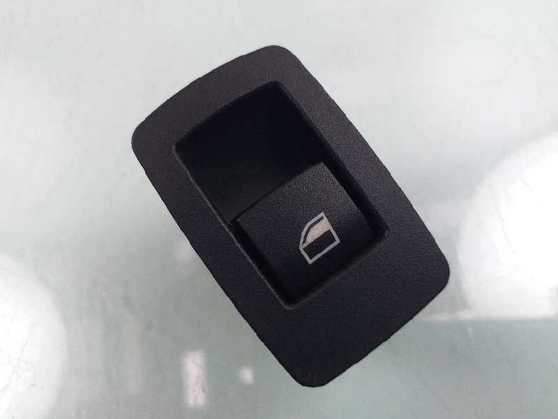 Recambio de mando elevalunas trasero derecho para bmw serie 3 lim. (f30) 320d referencia OEM IAM 920810602  