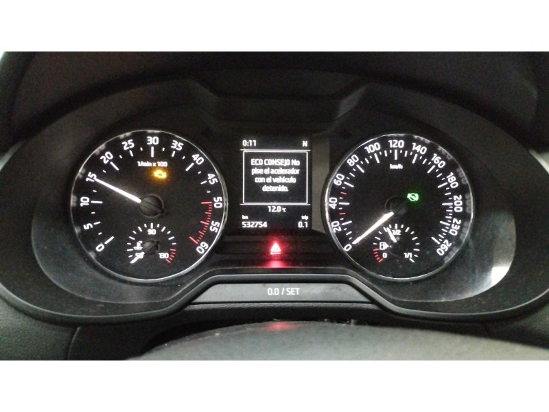 Recambio de cuadro instrumentos para skoda octavia combi (5e5) 2.0 tdi referencia OEM IAM 5E0920781C  