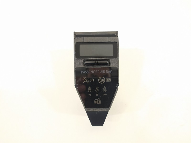 Recambio de pantalla multifuncion para toyota auris hybrid active business plus referencia OEM IAM 8391002200 807164A 