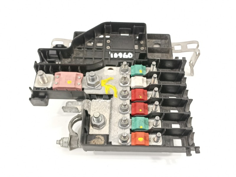 Recambio de caja reles / fusibles para renault zoe bose referencia OEM IAM 243458839R  