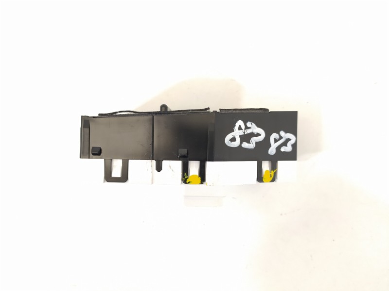 Recambio de pantalla multifuncion para toyota auris hybrid active business plus referencia OEM IAM 8391002200 807164A 