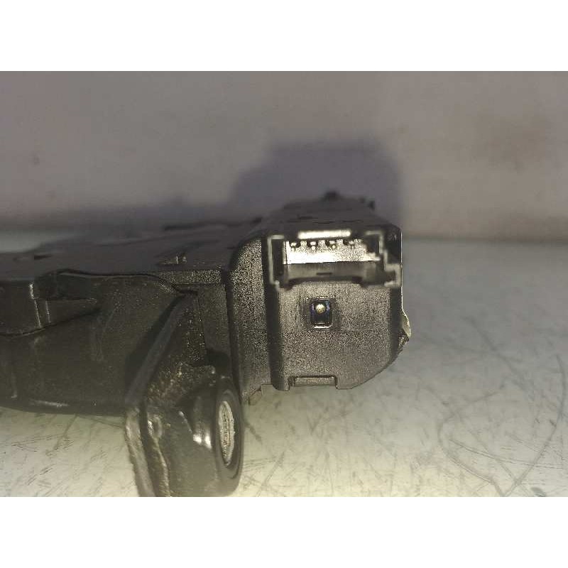 Recambio de cerradura maletero / porton para bmw serie 3 lim. (f30) 320d referencia OEM IAM 51247191212 918064104 16367210