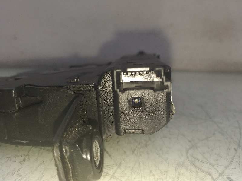 Recambio de cerradura maletero / porton para bmw serie 3 lim. (f30) 320d referencia OEM IAM 51247191212 918064104 16367210