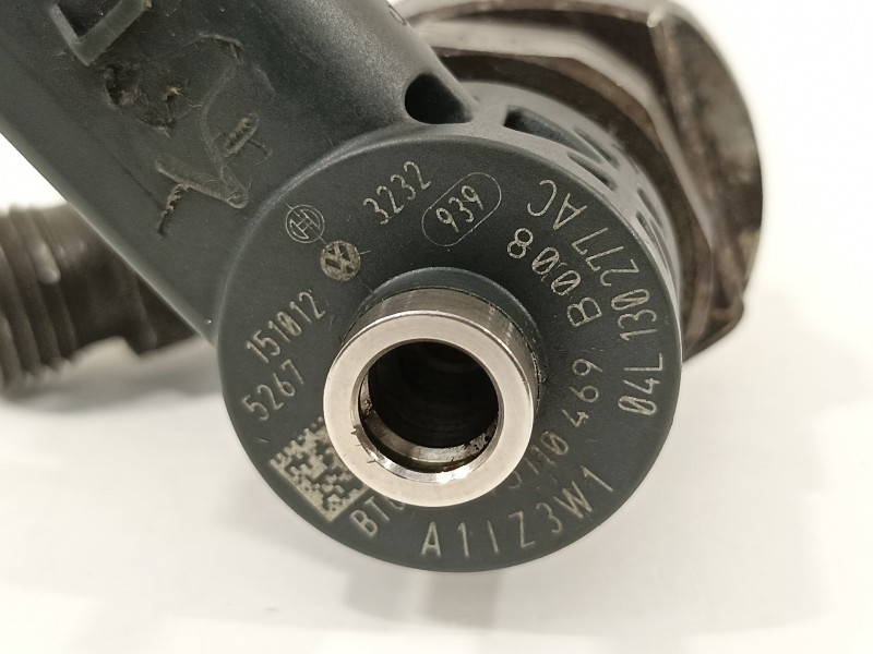 Recambio de inyector para skoda octavia combi (5e5) 2.0 tdi referencia OEM IAM 04L130277AC 0445110469 