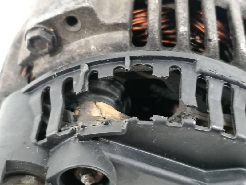 Recambio de alternador para citroën saxo 1.6 vts referencia OEM IAM 9621308580  