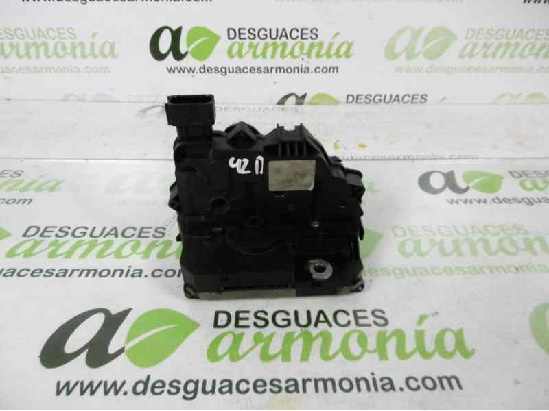 Recambio de cerradura puerta delantera derecha para opel corsa d corsavan referencia OEM IAM 13258274  