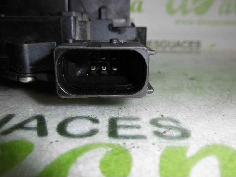 Recambio de cerradura puerta delantera derecha para opel corsa d corsavan referencia OEM IAM 13258274  