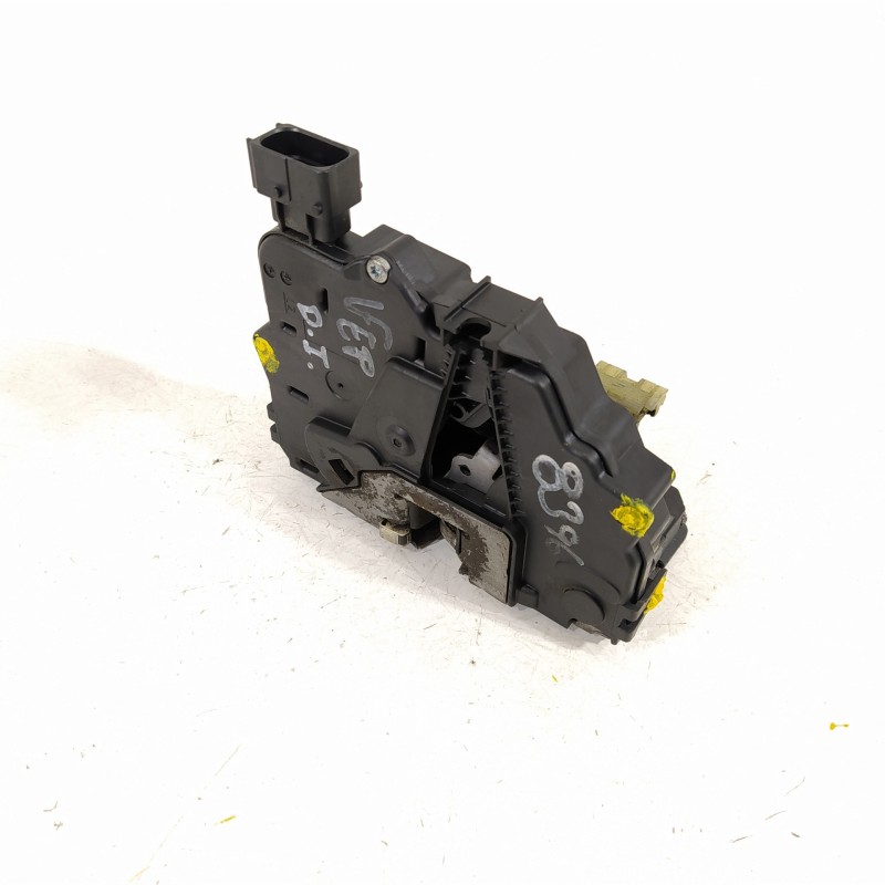 Recambio de cerradura puerta delantera izquierda para opel corsa d catch me referencia OEM IAM 13258271  
