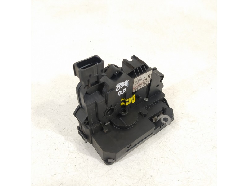 Recambio de cerradura puerta delantera derecha para opel corsa d catch me referencia OEM IAM 13258274  
