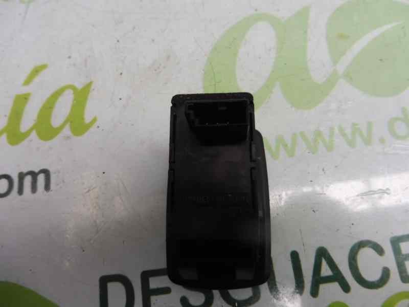 Recambio de mando elevalunas trasero derecho para bmw serie 1 berlina (e81/e87) 118d referencia OEM IAM 6945874  
