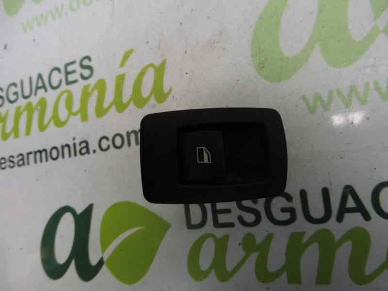 Recambio de mando elevalunas trasero derecho para bmw serie 1 berlina (e81/e87) 118d referencia OEM IAM 6945874  