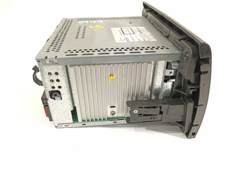 Recambio de sistema audio / radio cd para fiat bravo (198) 1.6 16v active multijet (77kw) referencia OEM IAM 735543405 M001282 