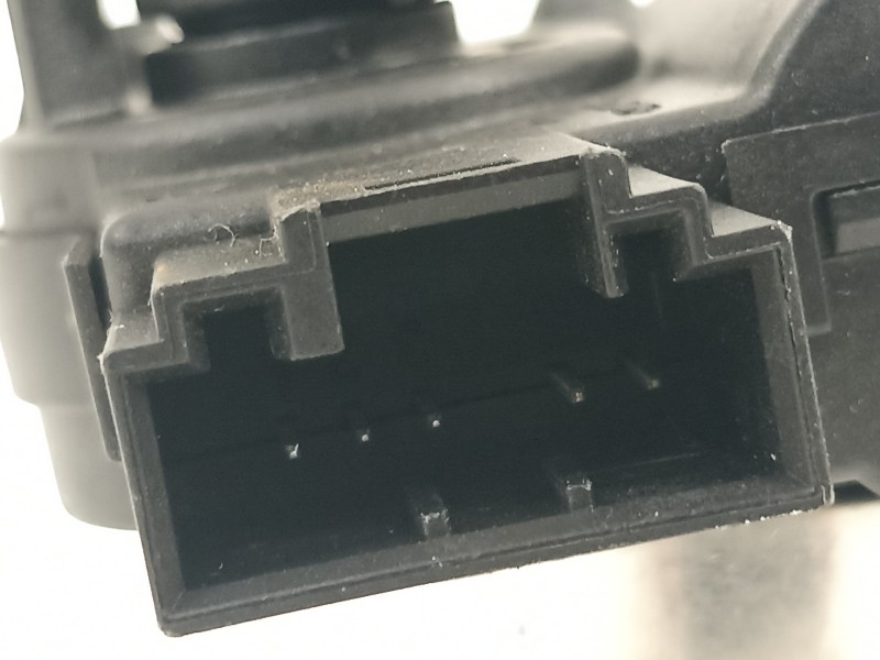 Recambio de motor apertura trampillas climatizador para volkswagen touran (5t1) advance bmt referencia OEM IAM 2Q0907511G T83691