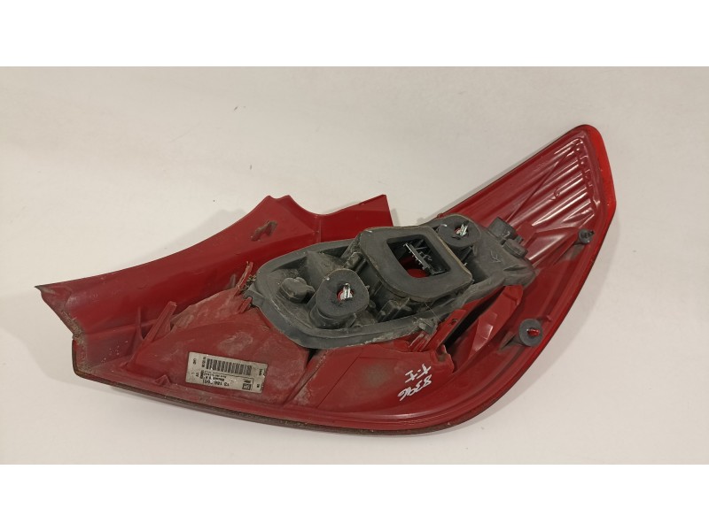 Recambio de piloto trasero izquierdo para opel corsa d catch me referencia OEM IAM 13186  