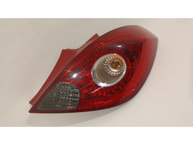 Recambio de piloto trasero derecho para opel corsa d catch me referencia OEM IAM 13186351  